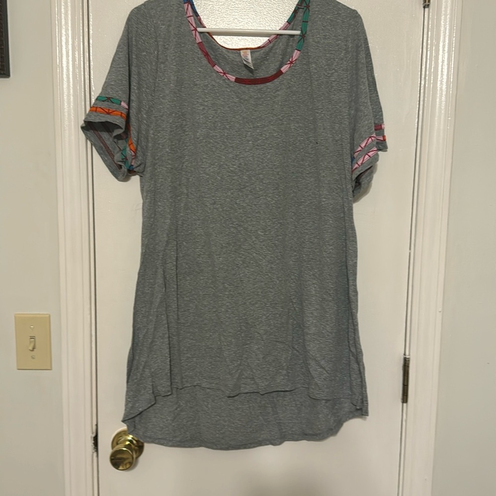 LulaRoe Classic Tee